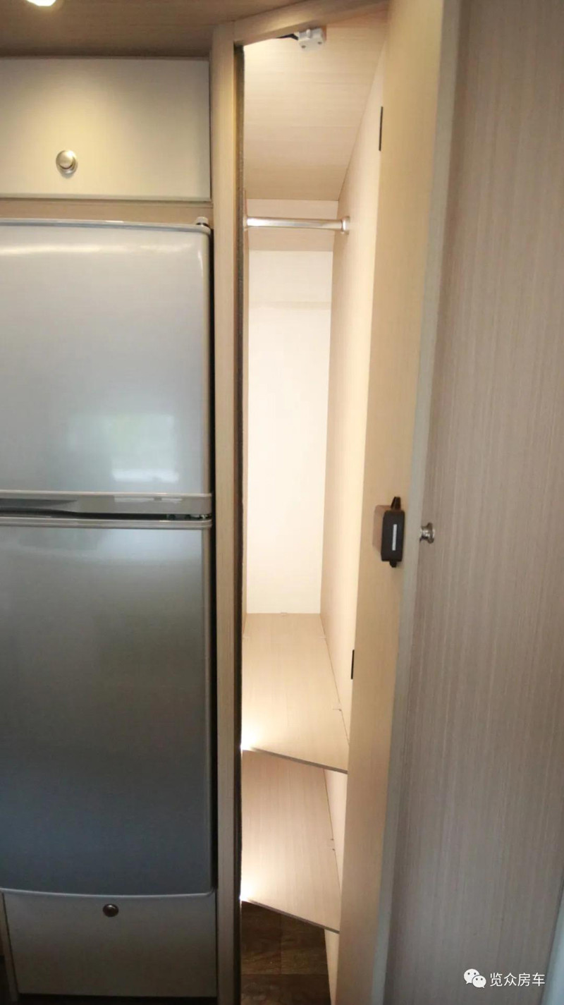 覽眾C7-C房車(chē)