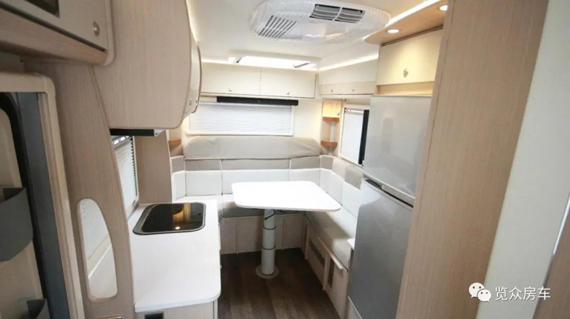 老人孩子房車(chē)旅行,選擇這款房車(chē)合適 老人孩子房車(chē)旅行,選擇這款房車(chē)合適