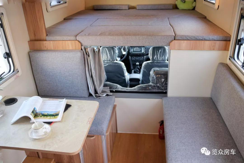 房車還就要選汽油、四驅(qū)、兩米大床