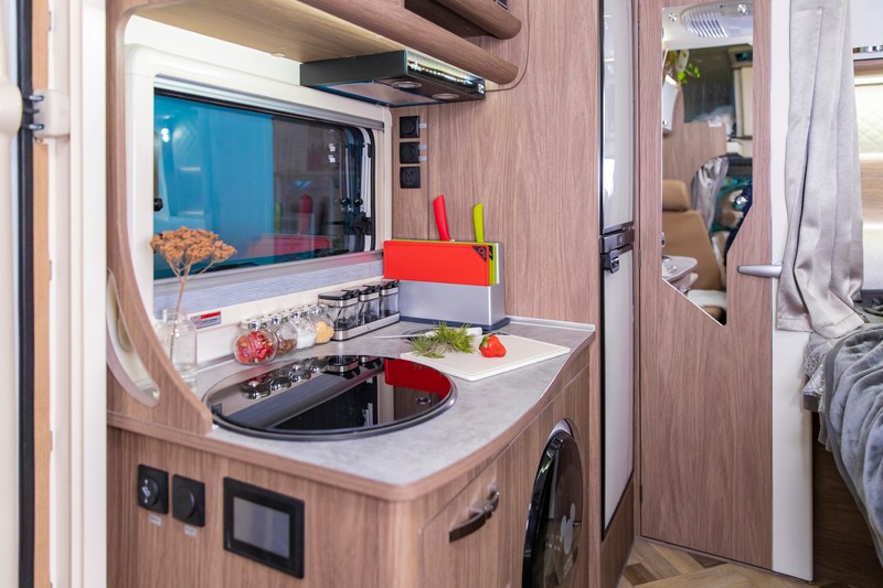 塞拉維房車，夠大，夠舒適