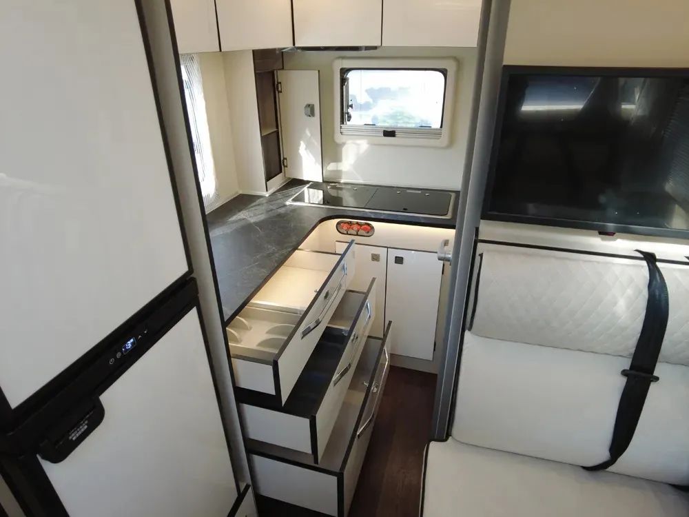 出門旅行行李太多沒地方放?這輛可以完美解決 出門旅行行李太多沒地方放?這輛可以完美解決