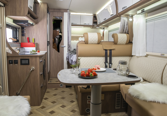 2021年選房車，自動檔、大空間、國六